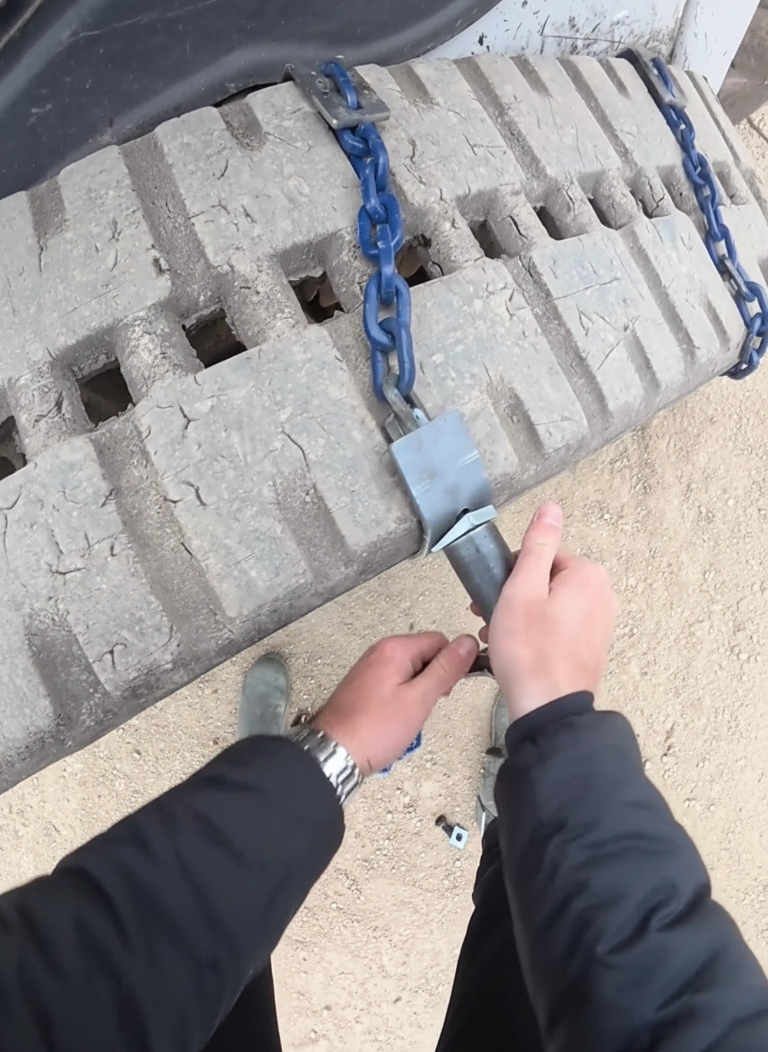 Skid Hitch Track Grips